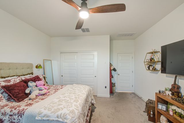 2968 W SHANLEY Avenue, Apache Junction, AZ 85120