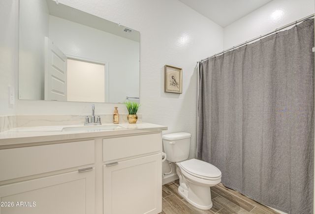 2968 W SHANLEY Avenue, Apache Junction, AZ 85120