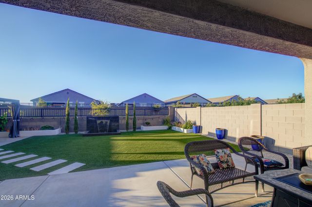2968 W SHANLEY Avenue, Apache Junction, AZ 85120