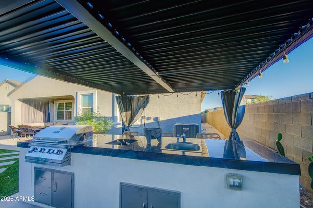 2968 W SHANLEY Avenue, Apache Junction, AZ 85120