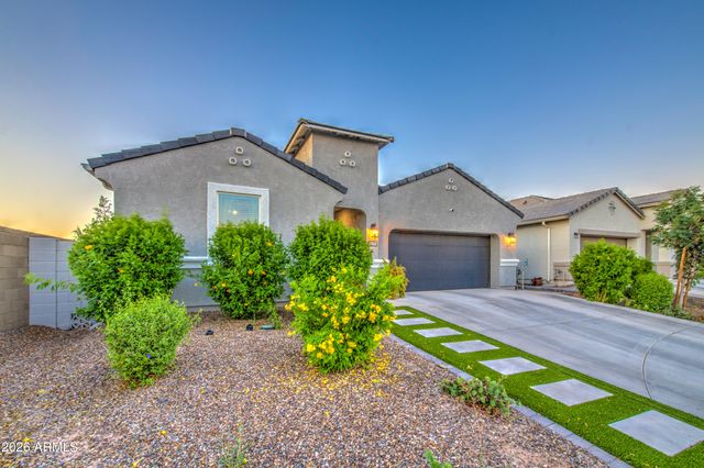2968 W SHANLEY Avenue, Apache Junction, AZ 85120