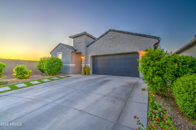 2968 W SHANLEY Avenue, Apache Junction, AZ 85120