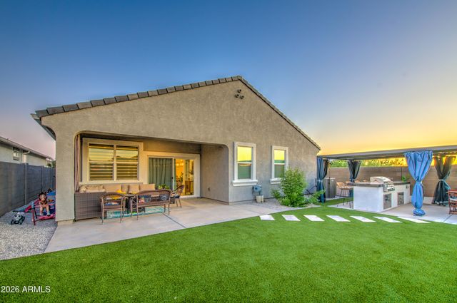 2968 W SHANLEY Avenue, Apache Junction, AZ 85120