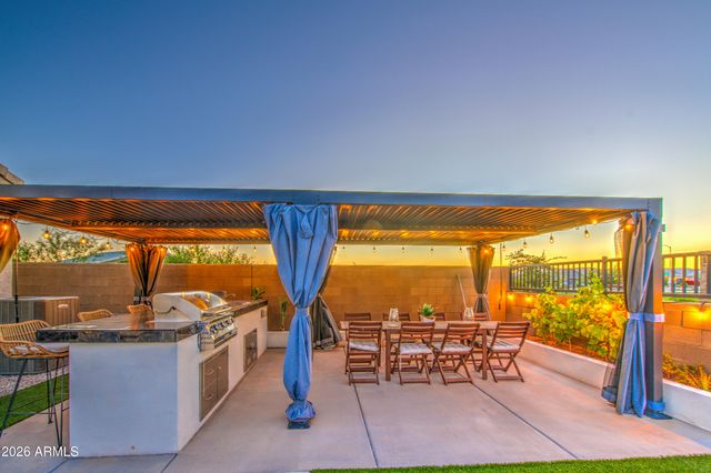 2968 W SHANLEY Avenue, Apache Junction, AZ 85120