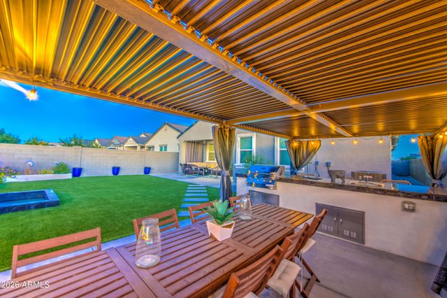 2968 W SHANLEY Avenue, Apache Junction, AZ 85120