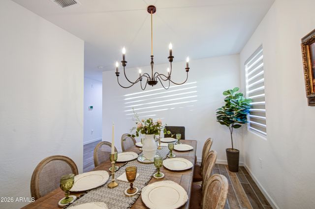 2968 W SHANLEY Avenue, Apache Junction, AZ 85120