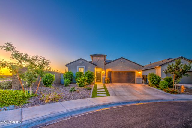 2968 W SHANLEY Avenue, Apache Junction, AZ 85120