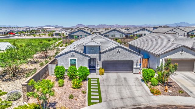 2968 W SHANLEY Avenue, Apache Junction, AZ 85120