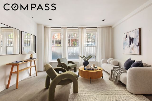 222 E 5th St Apt 2, New York City, NY 10003