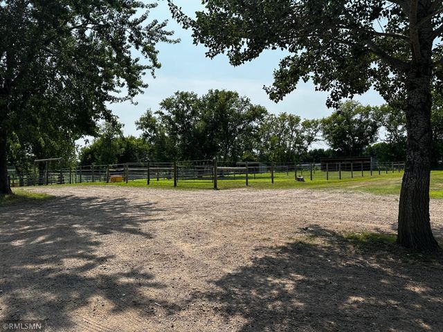 12737 375th Street, North Branch, MN 55056