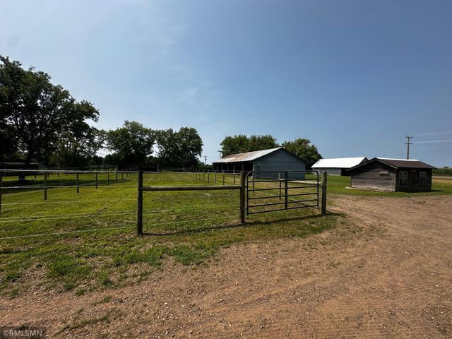 12737 375th Street, North Branch, MN 55056
