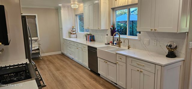8323 N TARTAN DR, Hayden, ID 83835