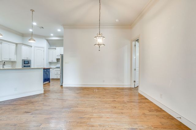 2946 Masters Court N, Burleson, TX 76028