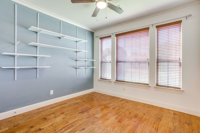 2946 Masters Court N, Burleson, TX 76028