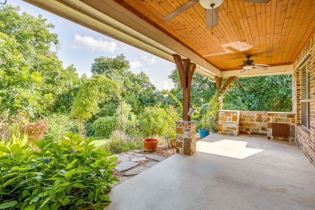 2946 Masters Court N, Burleson, TX 76028