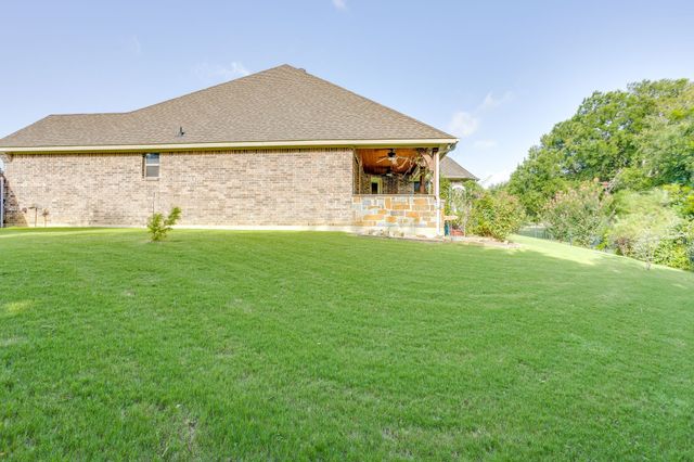 2946 Masters Court N, Burleson, TX 76028