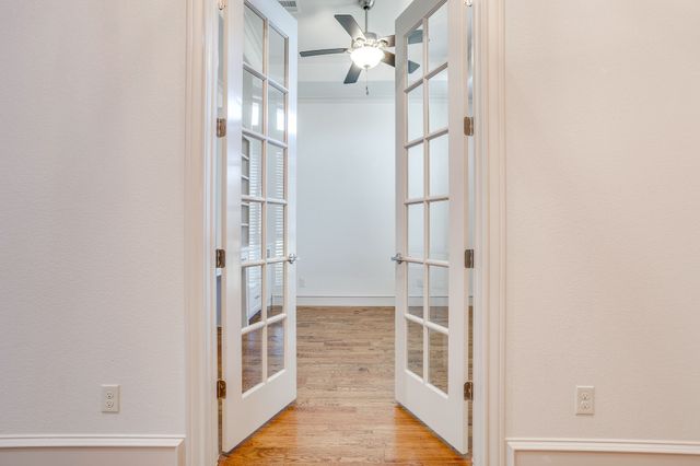 2946 Masters Court N, Burleson, TX 76028