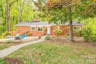 32 Pinehurst Road, Asheville, NC 28805