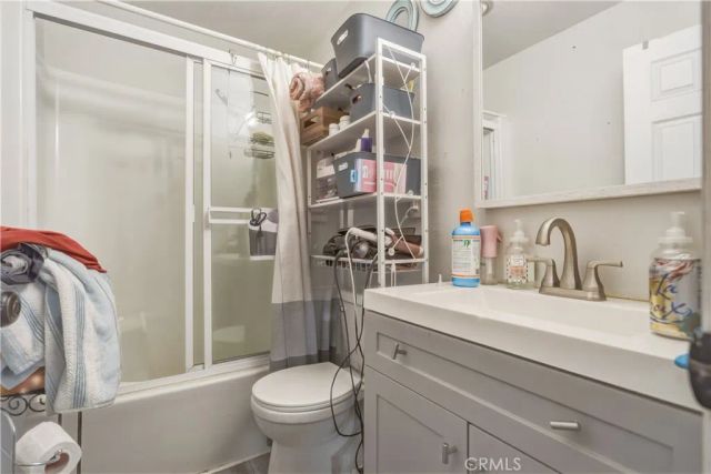 43460 Illinois, Palm Desert, CA 92211