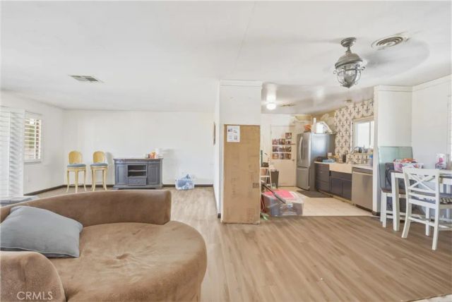 43460 Illinois, Palm Desert, CA 92211