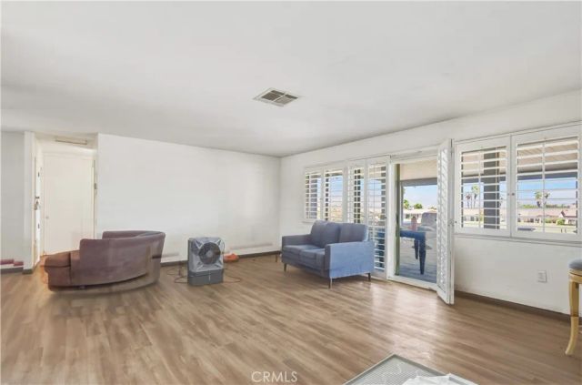 43460 Illinois, Palm Desert, CA 92211