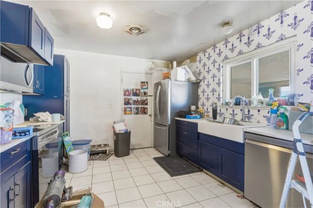 43460 Illinois, Palm Desert, CA 92211