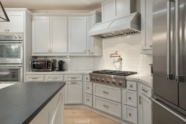 2555 Reynolds Drive, Tustin, CA 92782