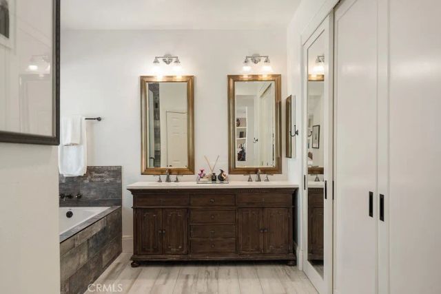 2555 Reynolds Drive, Tustin, CA 92782