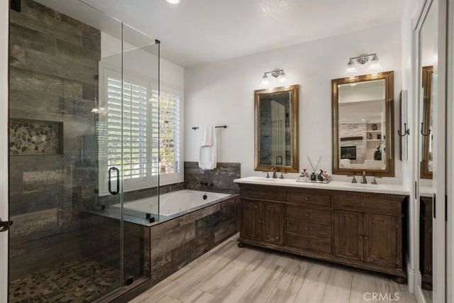 2555 Reynolds Drive, Tustin, CA 92782