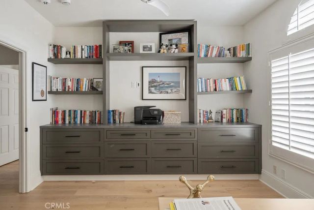 2555 Reynolds Drive, Tustin, CA 92782