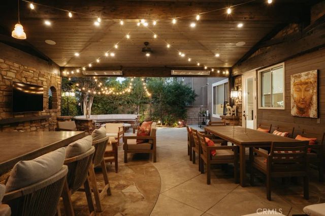 2555 Reynolds Drive, Tustin, CA 92782