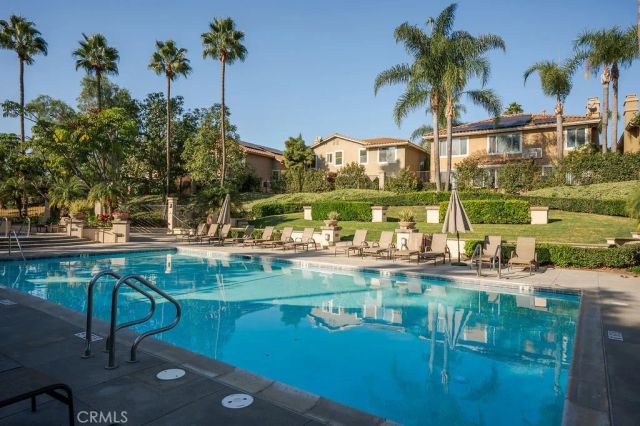 2555 Reynolds Drive, Tustin, CA 92782