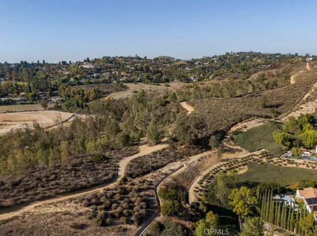 2555 Reynolds Drive, Tustin, CA 92782
