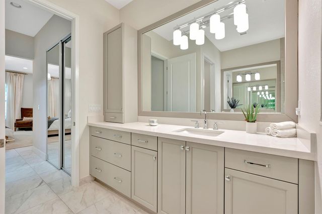 4952 Pointe Midtown Way, Palm Beach Gardens, FL 33418