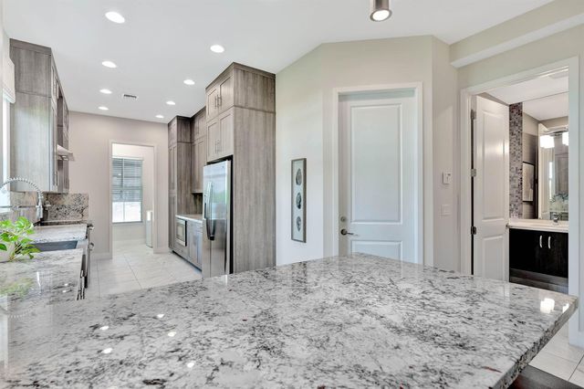 4952 Pointe Midtown Way, Palm Beach Gardens, FL 33418