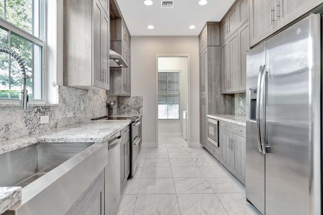 4952 Pointe Midtown Way, Palm Beach Gardens, FL 33418
