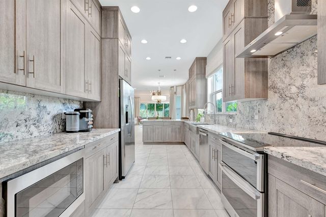 4952 Pointe Midtown Way, Palm Beach Gardens, FL 33418