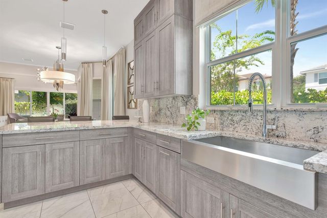 4952 Pointe Midtown Way, Palm Beach Gardens, FL 33418