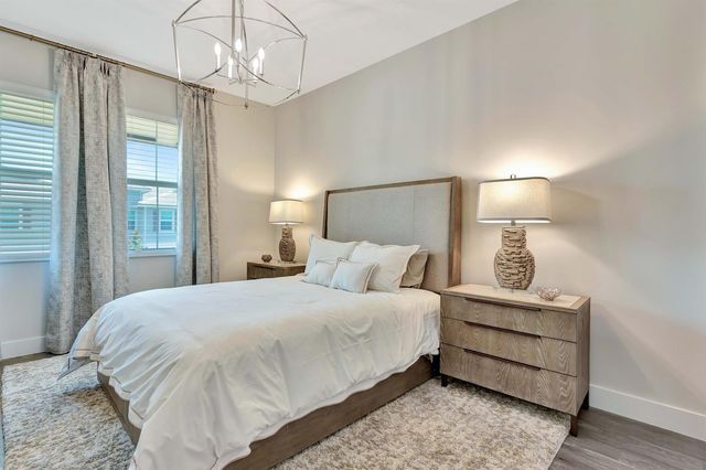 4952 Pointe Midtown Way, Palm Beach Gardens, FL 33418
