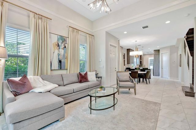 4952 Pointe Midtown Way, Palm Beach Gardens, FL 33418