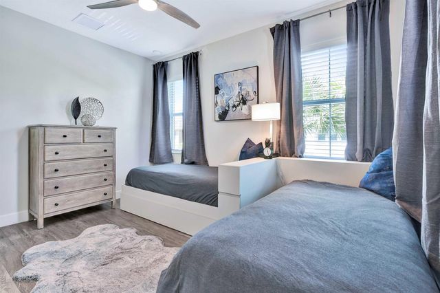 4952 Pointe Midtown Way, Palm Beach Gardens, FL 33418