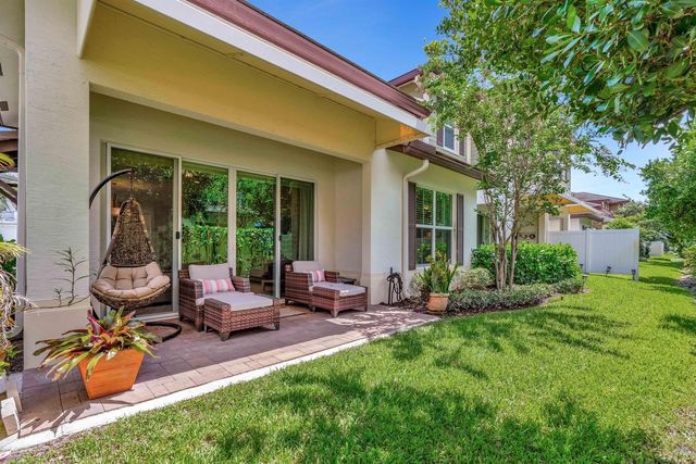 4952 Pointe Midtown Way, Palm Beach Gardens, FL 33418