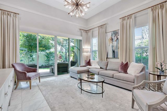 4952 Pointe Midtown Way, Palm Beach Gardens, FL 33418