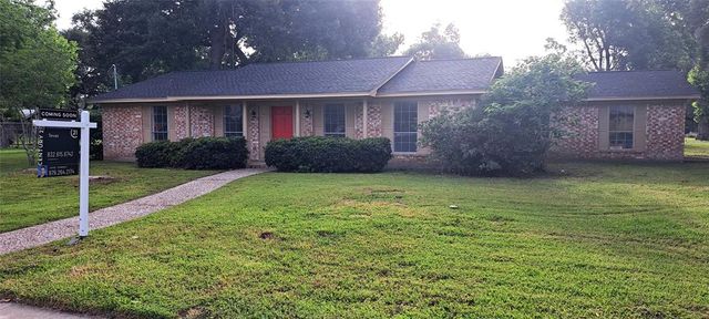 407 S 2nd Street, Alvin, TX 77511
