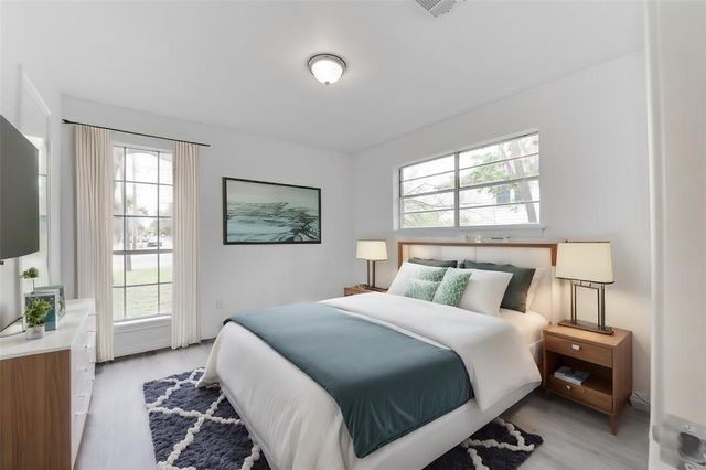 407 S 2nd Street, Alvin, TX 77511