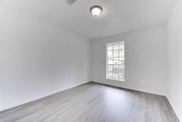 407 S 2nd Street, Alvin, TX 77511