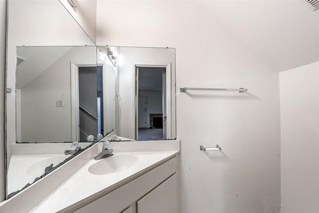 6633 W Airport Boulevard 505, Houston, TX 77035