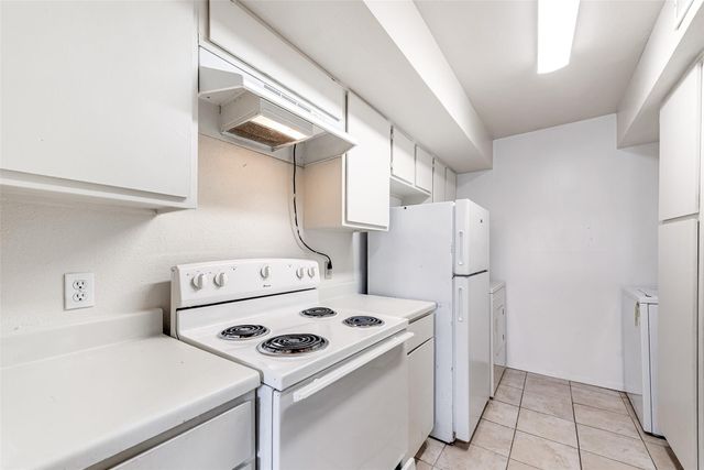 6633 W Airport Boulevard 505, Houston, TX 77035