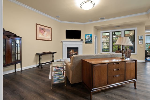 2279 Seven Points Cir, Hermitage, TN 37076
