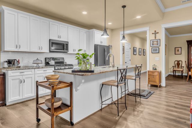 2279 Seven Points Cir, Hermitage, TN 37076